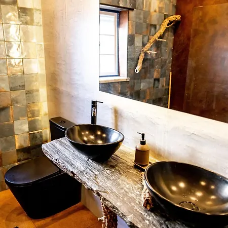 Santa Cruz Surf House By Stoke Travel *