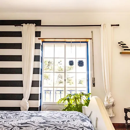 Santa Cruz Surf House By Stoke Travel