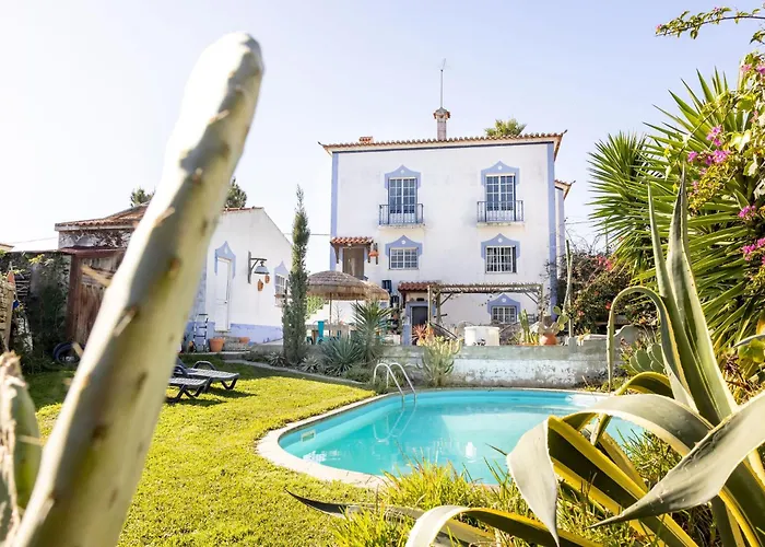 Santa Cruz Surf House By Stoke Travel * Aldeia dos Cunhados