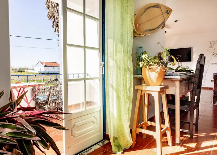 Santa Cruz Surf House By Stoke Travel Aldeia dos Cunhados